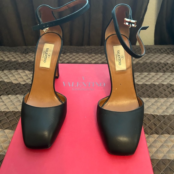 Valentino 38size （Valentino women
